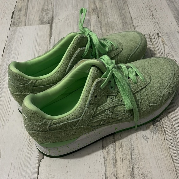 ASICS Gel Lyte III green shaggy Suede Sneakers Size 9 - Picture 5 of 13